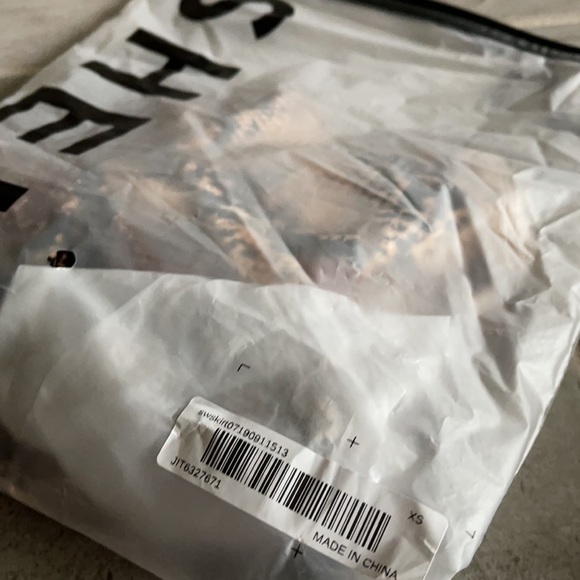 Snakeskin print vented mini skirt - Picture 8 of 8